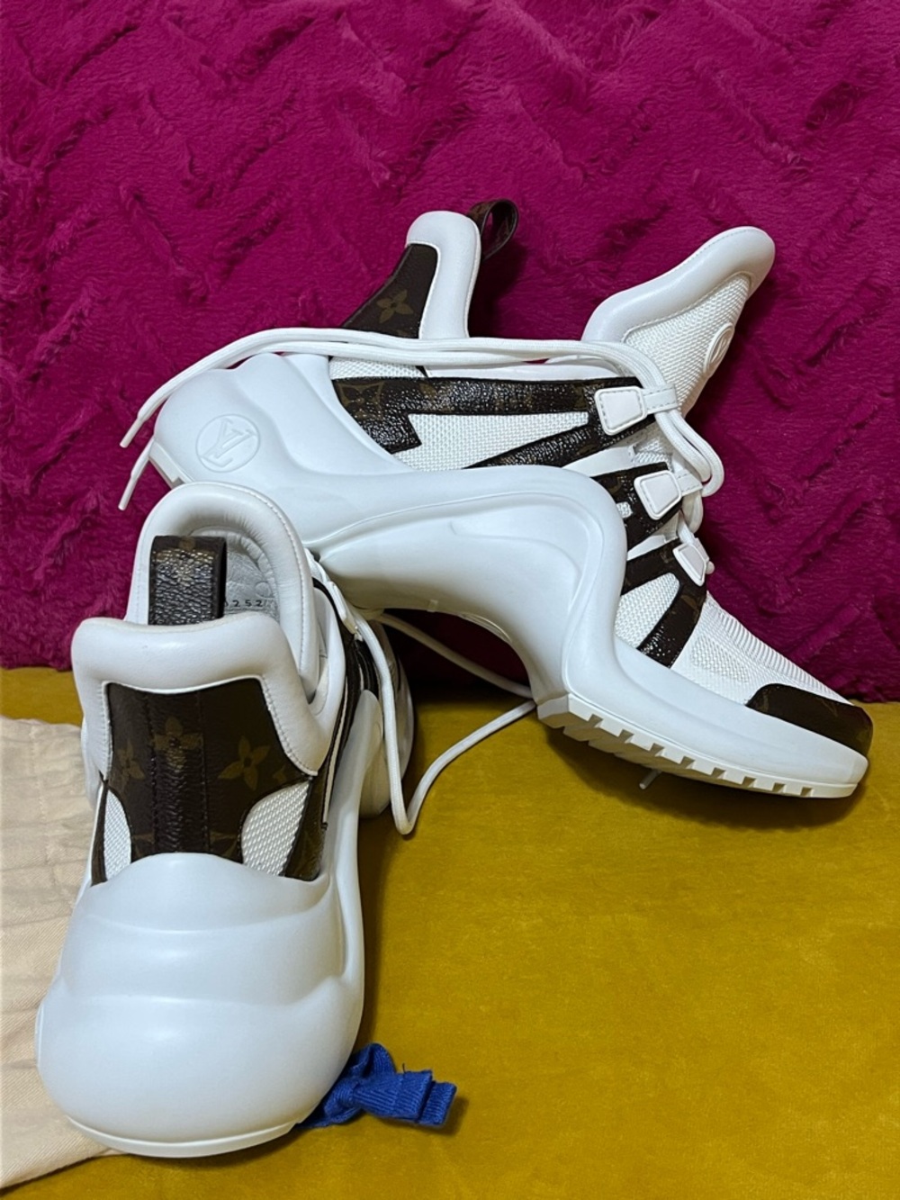 Louis Vuitton Lv Archlight Monogram Chunky Sneaker size 38.5 - Picture 12 of 16